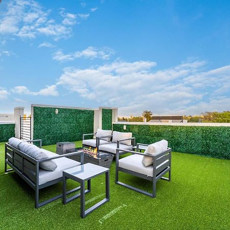 Luxury Home With Rooftop Views دالاس المظهر الخارجي الصورة