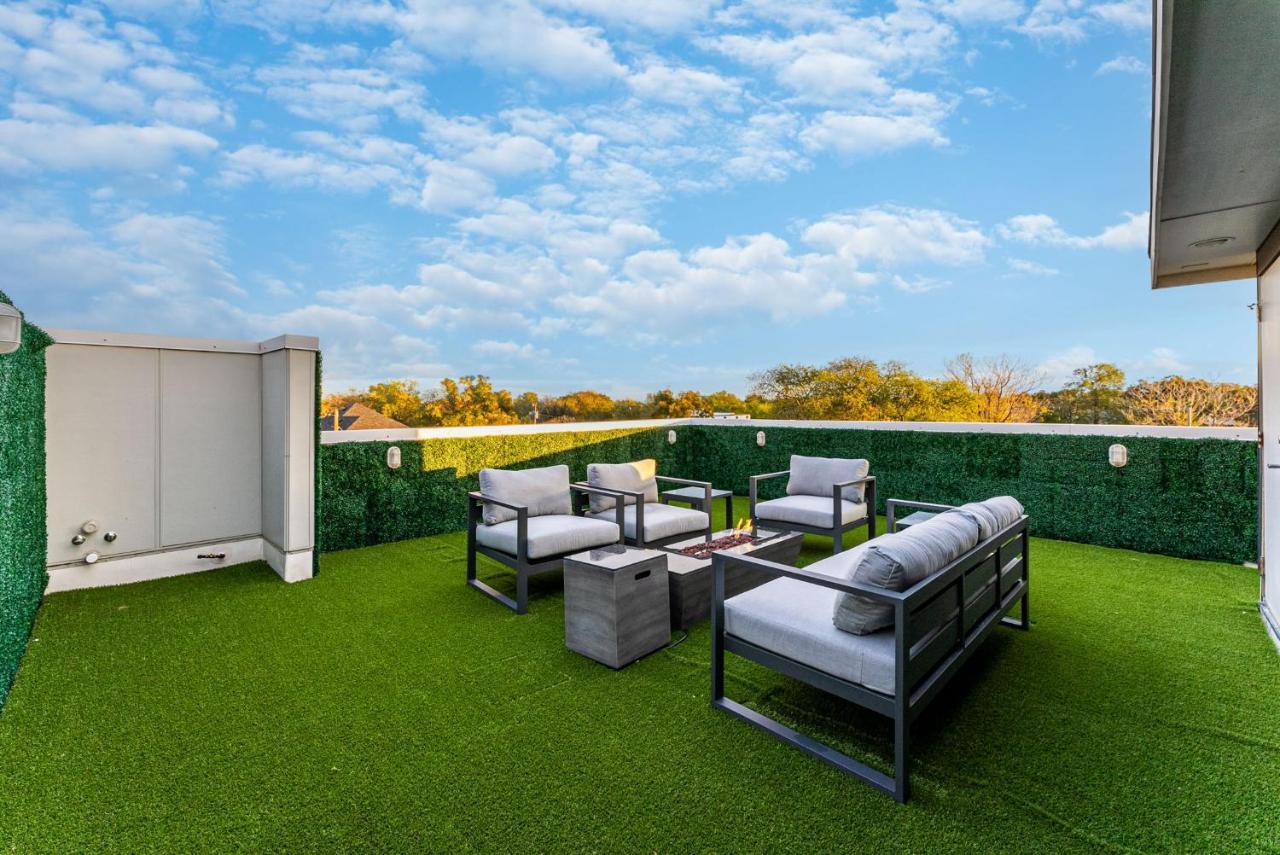 Luxury Home With Rooftop Views دالاس المظهر الخارجي الصورة